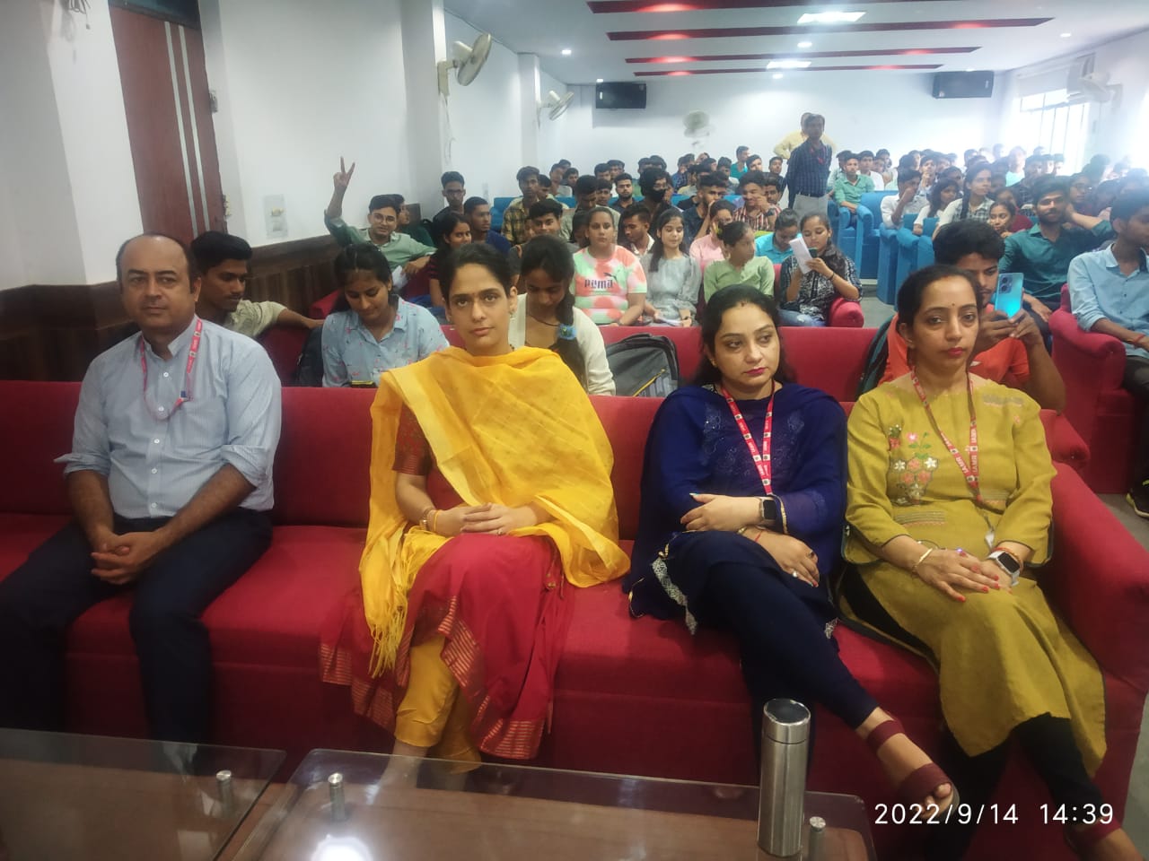 BCA Dept.  में हिन्दी दिवस कार्यक्रम सफलतापूर्वक आयोजित किया गया !