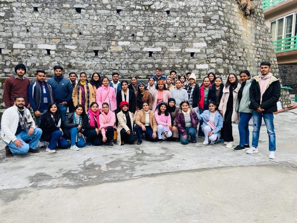 IAMR Physiotherapy Department organised 3 days educational tour to Manali and Manikaran