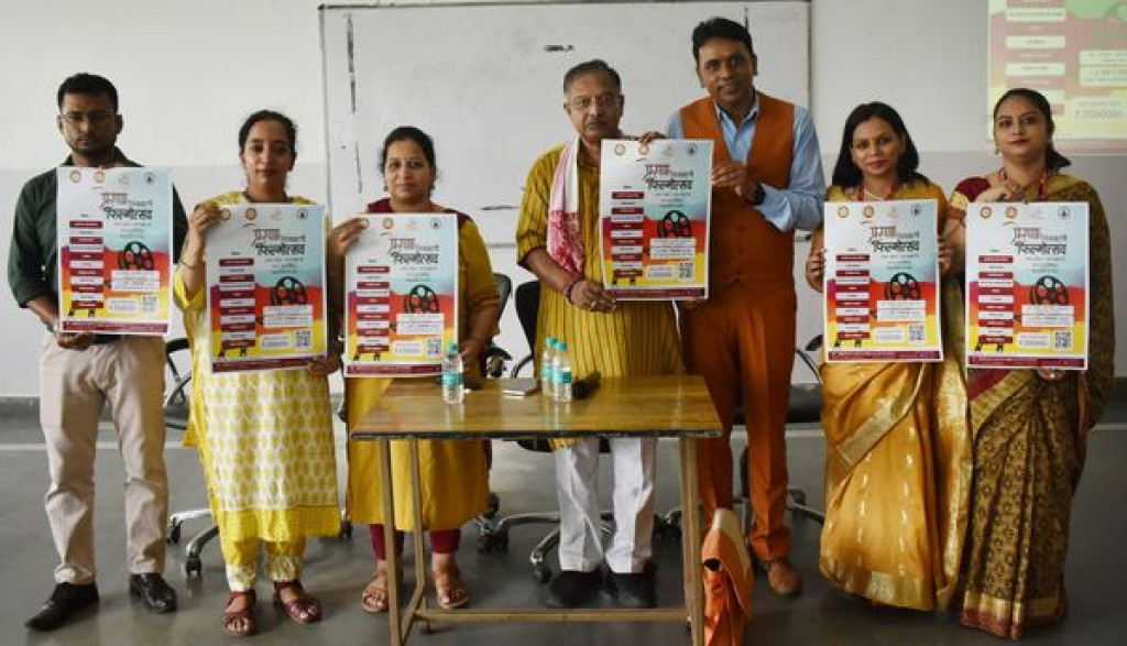 पत्रकारिता विभाग के तत्वाधान में आईएएमआर में हिंदी दिवस के उपलक्ष्य में एक भव्य कार्यक्रम आयोजित किया गया