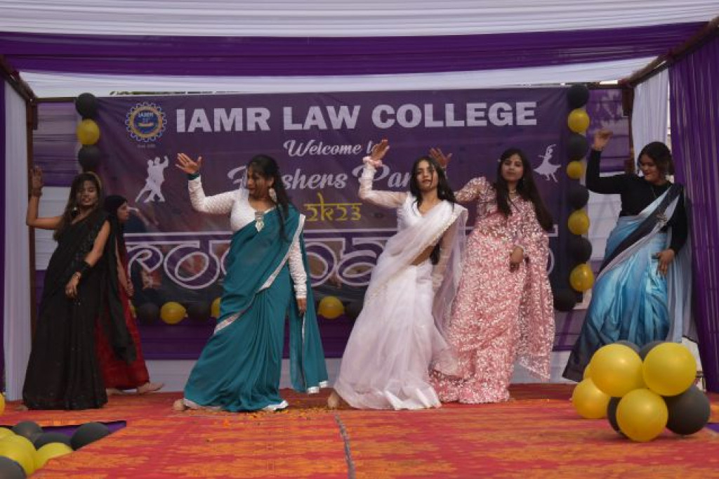 IAMR Law College organized a freshers’ party 