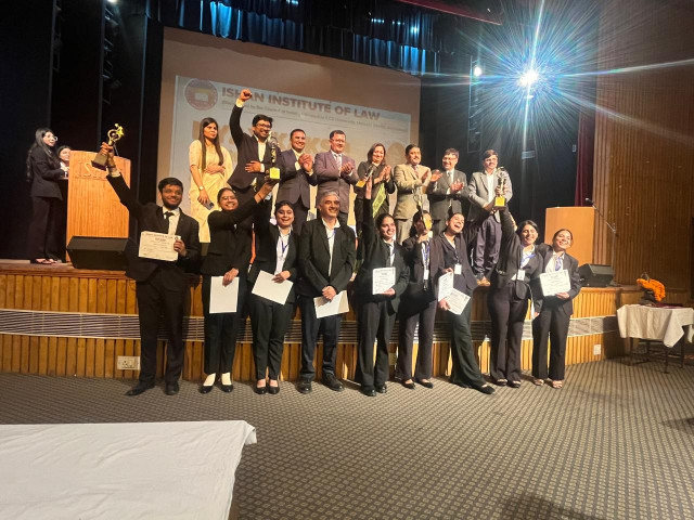 IAMR Law College students secured the Runner-Up position at the prestigious Moot Court Competition
